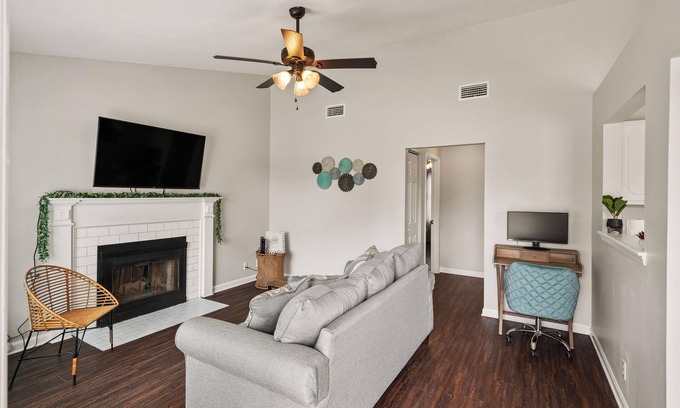 Brunswick House | Sea Turtle Cottage | 3 Bed, 1 Bath