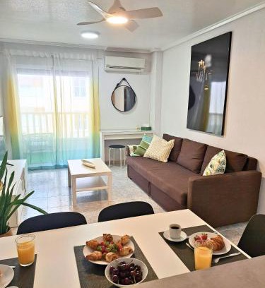 Els Arenals del Sol Apartment | Sea view apartment