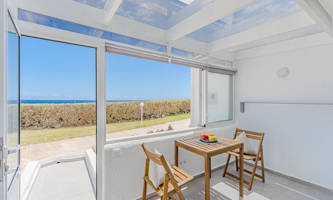 Arico Apartment | Sea View Apartment Casa Blanca F10