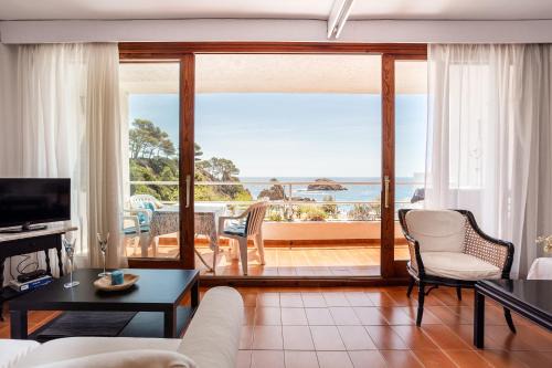 Tossa de Mar Apartment | Sea view Balcony apartment