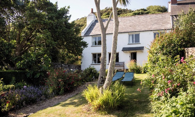 East Prawle Cottage | Sea View Cottage, 10 mins walk to the beach, no WiFi or phone signal!