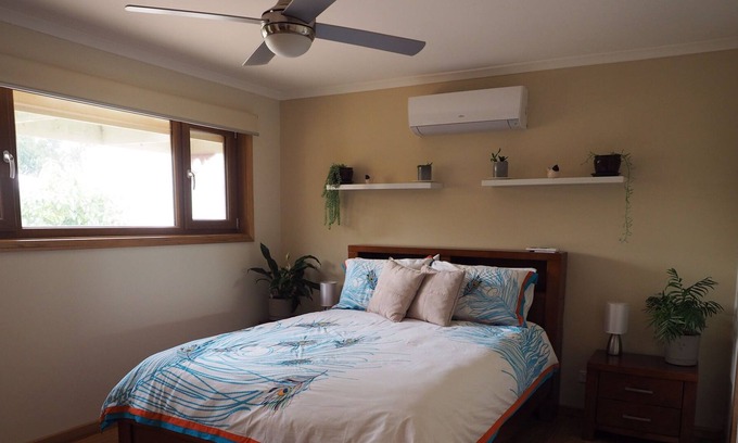 Indented Head Bed & Breakfast | Seabreeze Gardens - nearby Wineries and Golf Course 🍷⛳