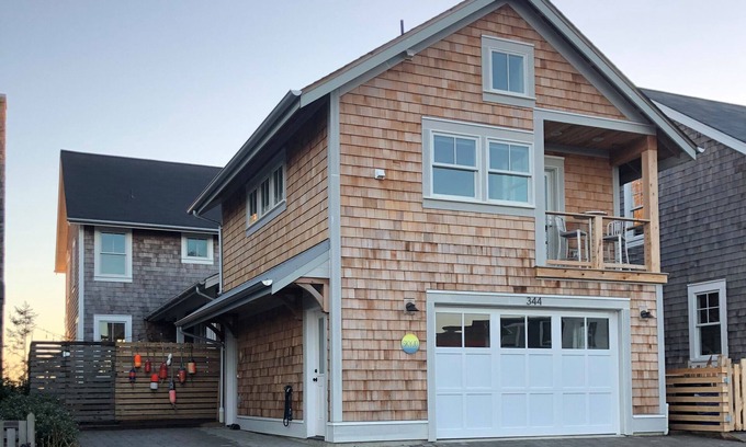 Seabrook House | Seabrook's SKYJO: Perfect couples retreat