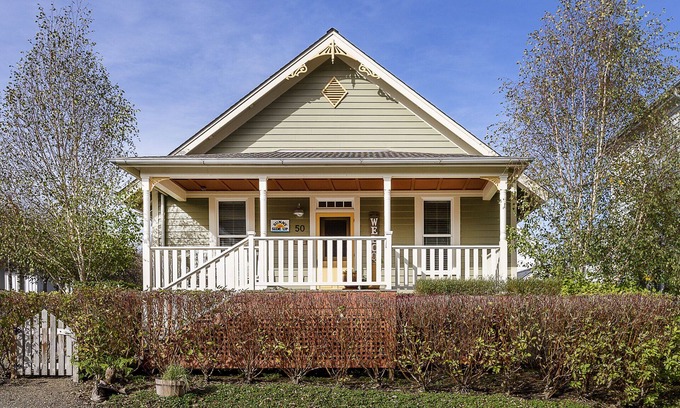 Seabrook House | Seabrook's Sunny Side Up: Dog Friendly!
