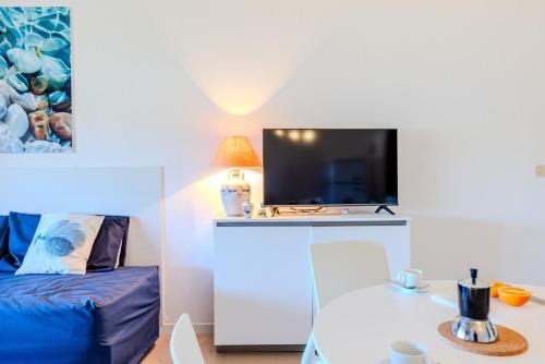 Capo Coda Cavallo Apartment | Seafront House Bamba - Sea view and Nature