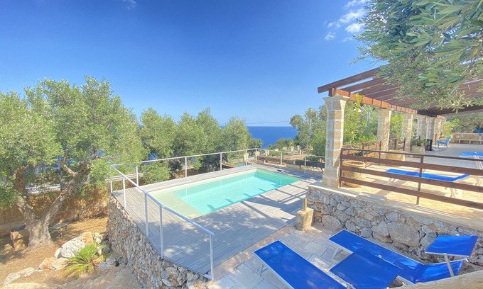 Corsano Villa | Seafront Villa with private pool