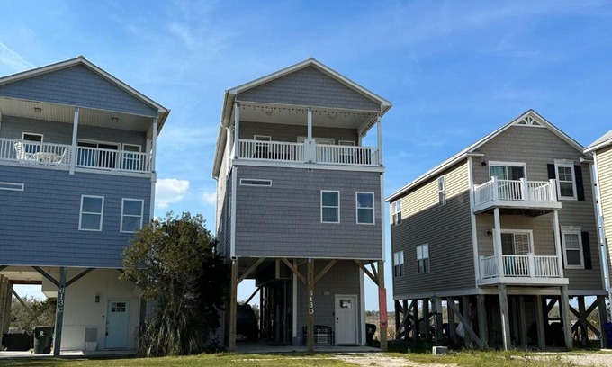 Surf City House | SeaGlass Cottage