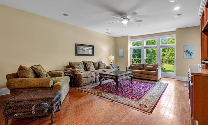 St. James Apartment | Seahorse Cove at HarborWalk, Unit 1006