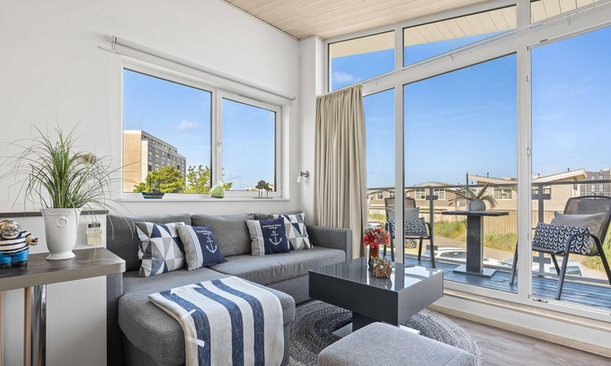 Wendtorf House | Seahorse - good furnishings, sea view, terrace, sauna, bikeport, utilities included.