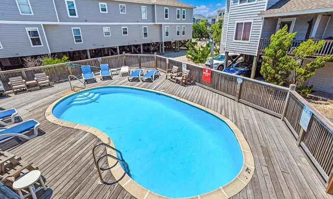 Ocean Sands House | Sealoft Village Retreat – Pool & Beach Access
