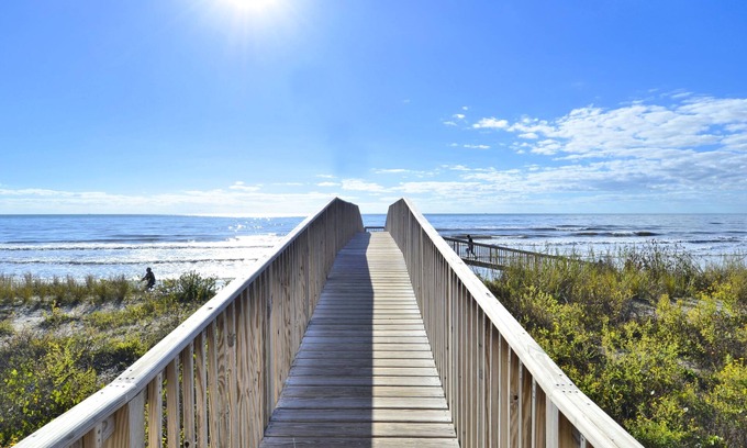 Galveston Condo | Seascape 2105 1 Bedroom Condo by RedAwning