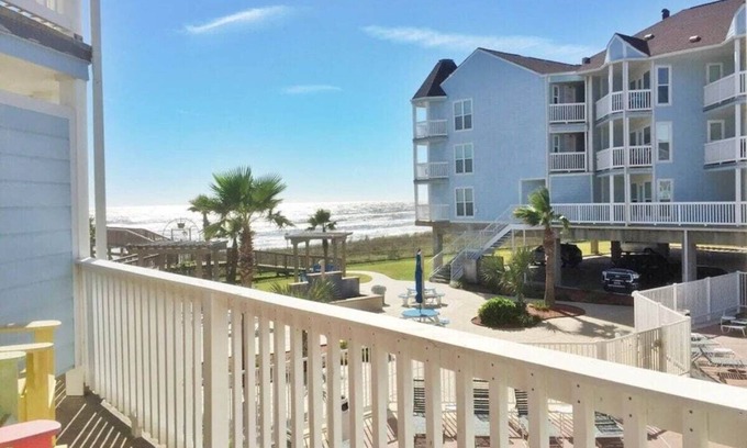 Galveston Condo | Seascape Condo w/Beach/Pool Views Over-sized Balcony - w/d in unit & heated pool