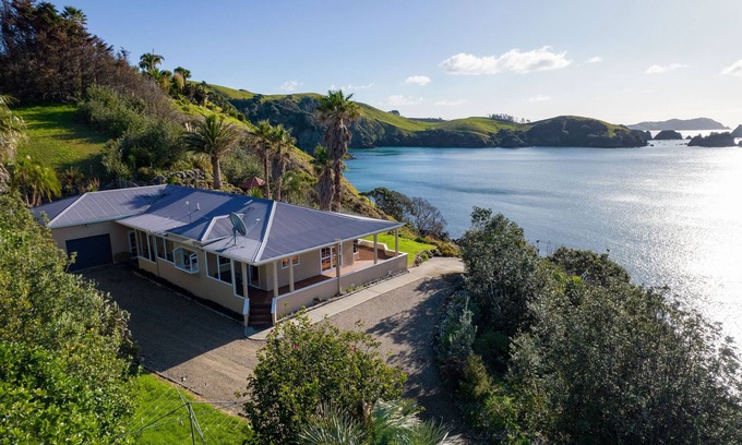 Mahinepua House | Seascape Point - Mahinepua Bay Clifftop Retreat