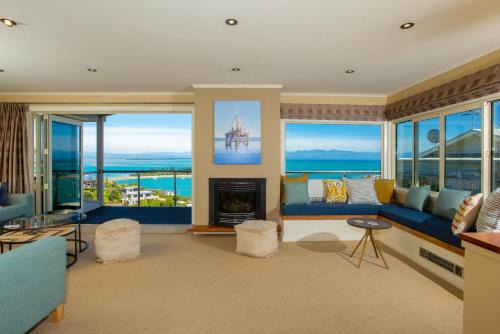 Stepneyville House | Seascape Villa - Nelson Waterfront Home