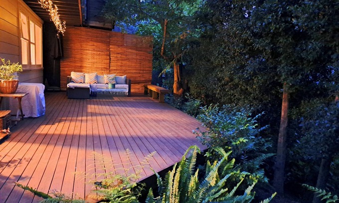 St. Heliers House | Seaside City Retreat - secluded, sunny, walk to beaches & village.