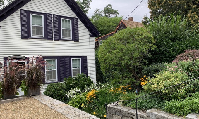 Gloucester House | Seaside Community, Charming Year Round Home, Plum Cove Cottage