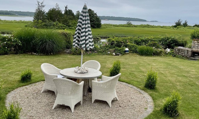 Fairhaven Cottage | Seaside cottage on Nasketucket Bay