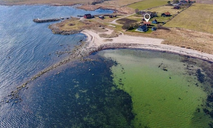 Farjestaden Cottage | Seaside cottage on eastern Öland, 50m to sandy beach and 15 min to Färjestaden!