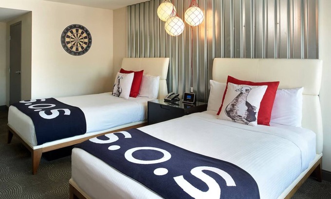 Fisherman's Wharf Hotel | Seaside Haven with Access Panoramic Bay Views | Two Pet-friendly Rooms