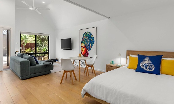 Point Lonsdale Apartment | Seaside Hideaway - Point Lonsdale