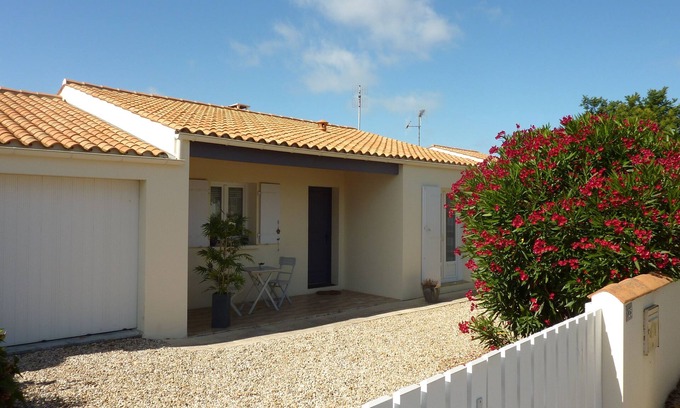 La Bree-les-Bains House | seaside house on the island of Oleron