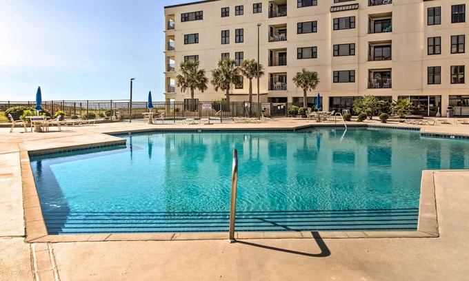 Indian Beach Condo | Seaside Indian Beach Getaway w/Balcony + Views!