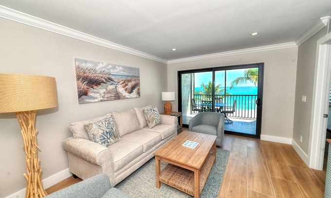 Mid Island Condo | Seaside Oasis at Seaside Resort Unit 309