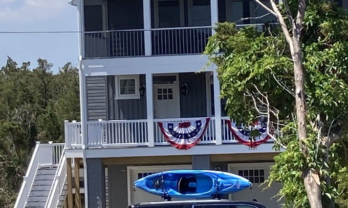 Broadkill Beach House | Seaside Osprey House features views of the bay/ocean on the Delaware Bay.