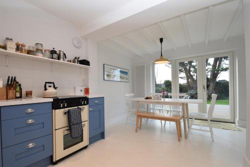 Rye Harbour House | Seaside Retreat