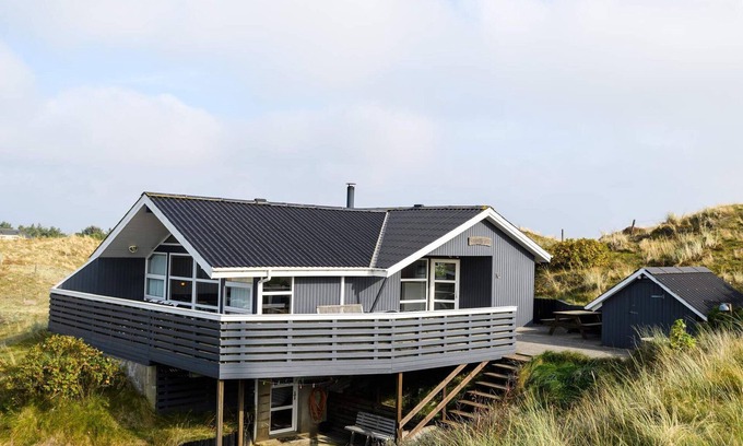 Rindby Strand House | Seaside Retreat in Rindby-By Traum