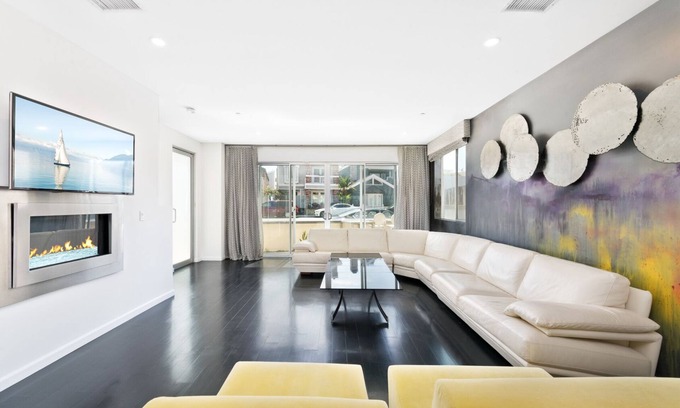Newport Beach Condo | Seaside Retreat - Near Beach, Bay and the Balboa Fun Zone!