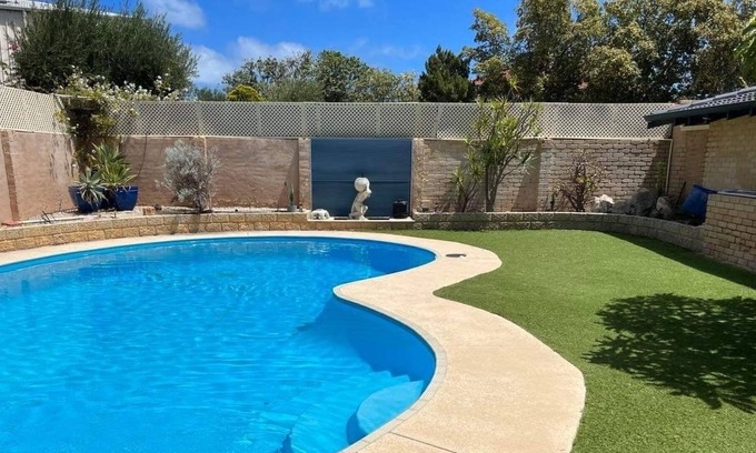 Two Rocks House | Seaside Serenity: the name says it all!