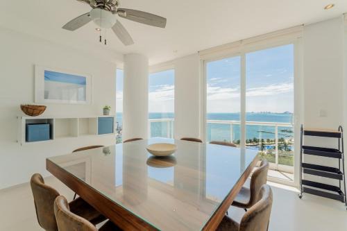 Puerto Juarez Apartment | SEASlDE Beachfront 4 BDR by Casa Paraiso