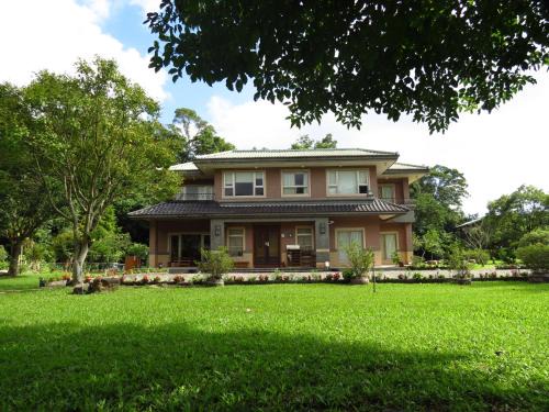Jiaoxi House | Seasons Inn