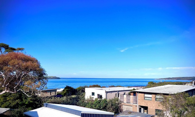 Cape Woolamai House | Seaspray Getaway Holiday House with Stunning Ocean Views. Ideal for families.