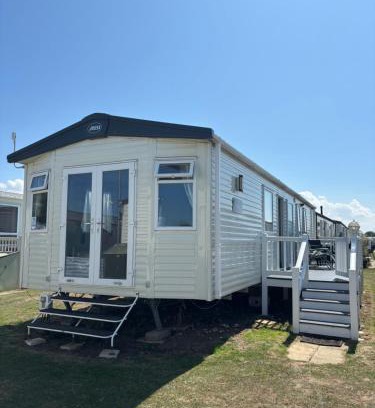 Swalecliffe House | Seaview Holiday Rentals - Oakley