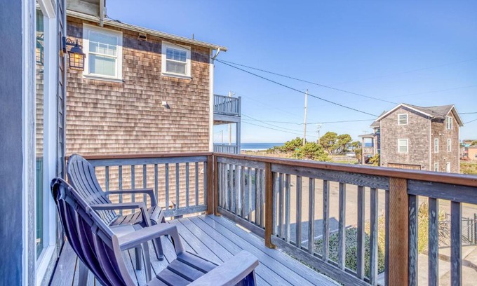 Roads End House | Seaview