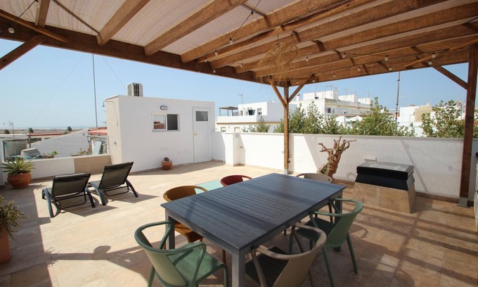 Conil de la Frontera City Center House | Seaviews and private terrace - this newly built townhouse in Conil offers comfort in beautiful location