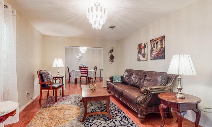 San Jacinto House | Seawall Secret