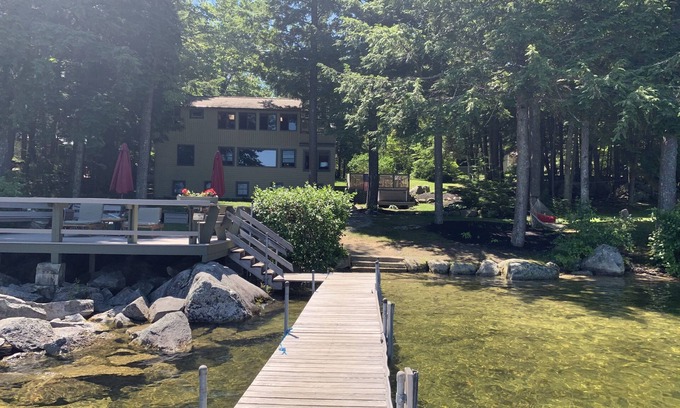 South Casco House | Sebago Lake Luxurious House on Raymond Cape-Great for Families