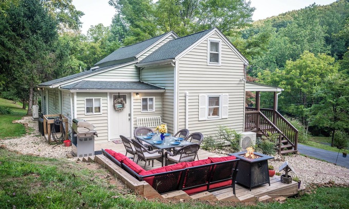 Afton House | Secluded 20+ Acre Retreat Near Brew & Wine Trails