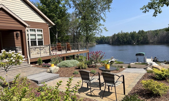 Deerbrook House | Secluded 25-acre private lake, set on 200 acres of private land. Sleeps 20+