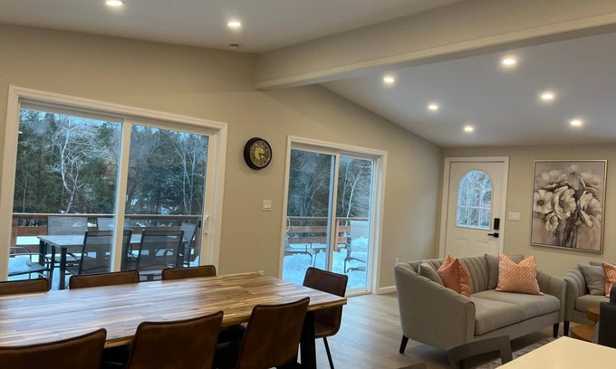 Tannersville House | Secluded All new 6 Bedroom Retreat With Game Room & Playground
