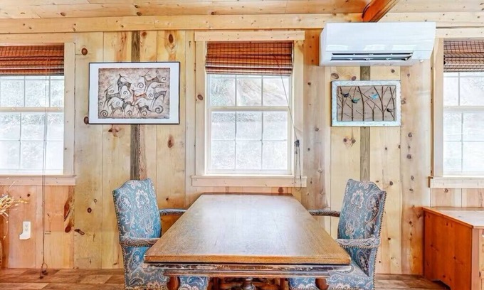 Whittier Cabin | Secluded and Cozy cabin in the Smokies - Whittier NC - Pet Friendly