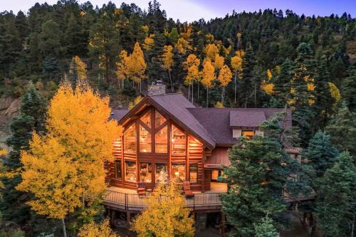 Angel Fire House | Secluded Angel Fire Retreat Deck and Stunning View!