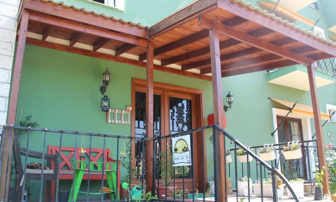 Selcuk Apartment | Secluded Apart Surrounded by Nature in Selcuk