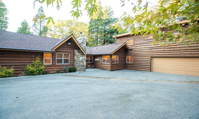 Crestline Cabin | Secluded cabin on 20 beautiful, wooded acres. Hot tub, 3 fireplaces, pool table.