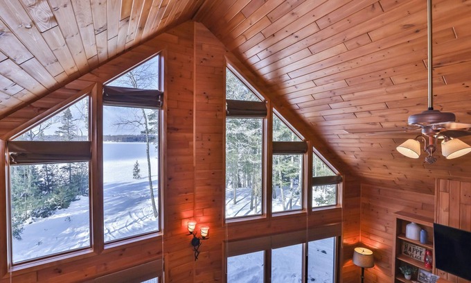 Conover House | Secluded Cabin on Pioneer Lake, Conover