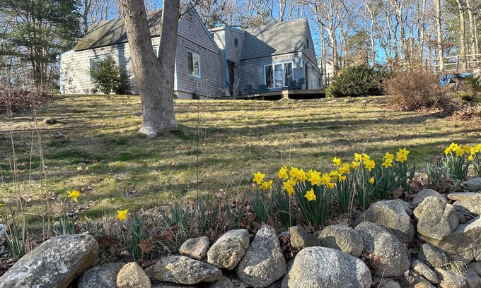 Vineyard Haven House | Secluded Cottage, West Tisbury, Lambert's Cove Beach Access