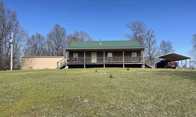 Pocahontas House | Secluded Country Home